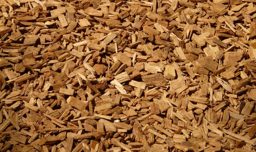 Chàng trai khiếm thị khởi nghiệp từ ép củi trấu